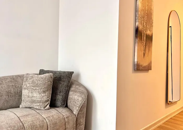 Ama's 1br Ap 1 - Parking, Sea View & Kitchen Daire Himarë