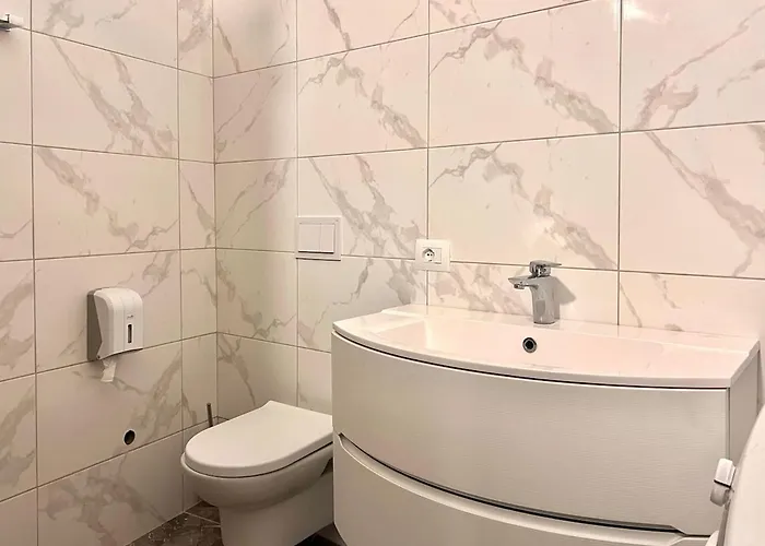 Daire Ama's 1br Ap 1 - Parking, Sea View & Kitchen Himarë