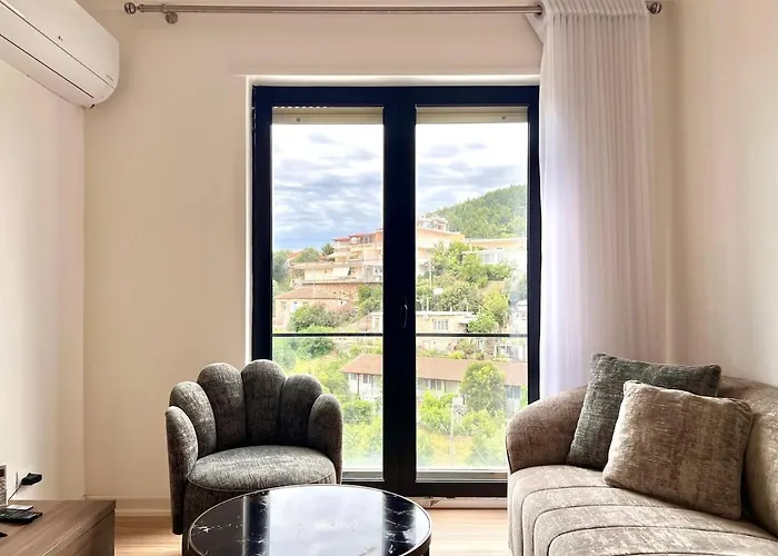 Daire Ama's 1br Ap 1 - Parking, Sea View & Kitchen