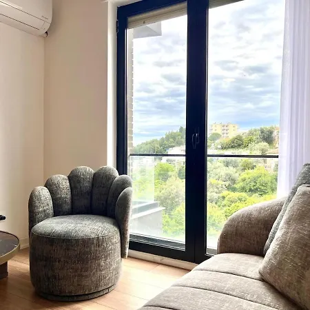 Lägenhet Ama's 1br Ap 1 - Parking, Sea View & Kitchen *