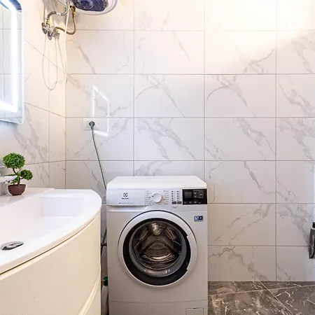 Ama's 1br Ap 1 - Parking, Sea View & Kitchen Daire *