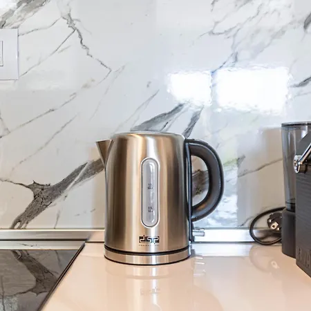 Ama's 1br Ap 1 - Parking, Sea View & Kitchen Daire