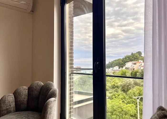 아파트 Ama's 1br Ap 1 - Parking, Sea View & Kitchen *